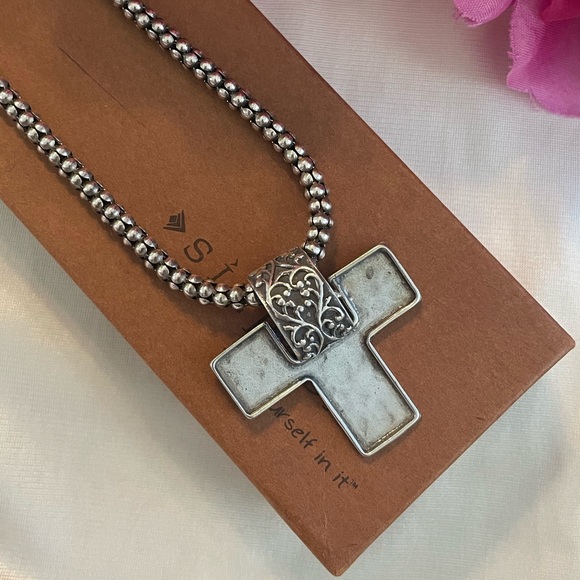 Silpada Sterling Silver Necklace & Cross pendant - Picture 9 of 16